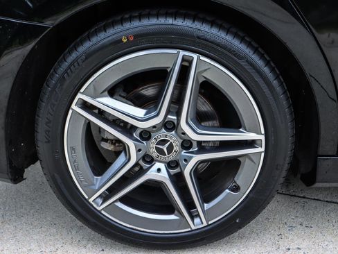 Used 2022 Mercedes-Benz A 220 4MATIC image 19