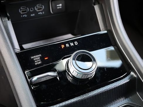 New 2025 Jeep Grand Cherokee L Limited w/ Black Appearance Package image 21