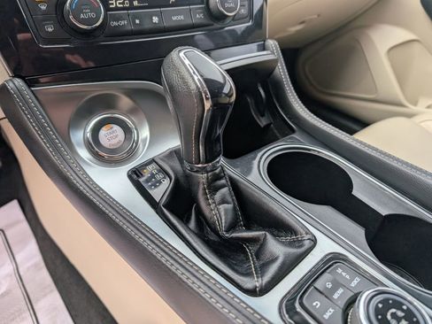 Used 2017 Nissan Maxima Platinum image 21