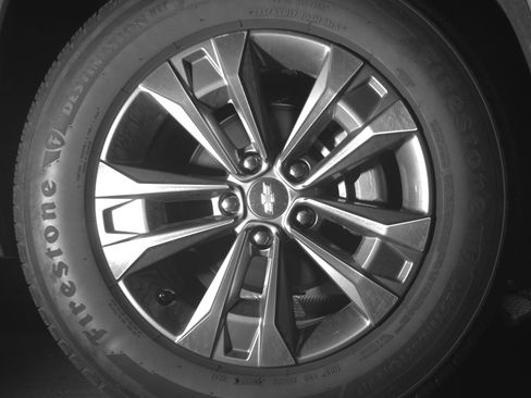 Used 2025 Chevrolet Equinox LT image 13