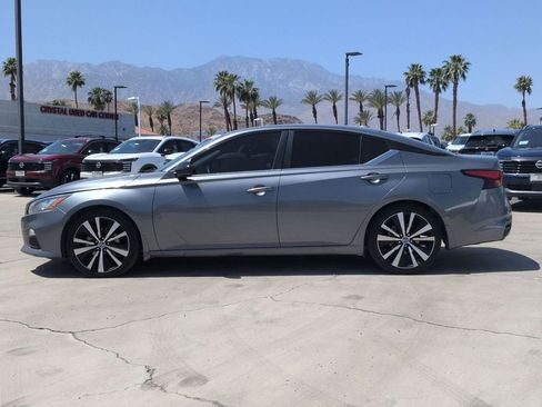 Used 2021 Nissan Altima 2.0 SR image 2