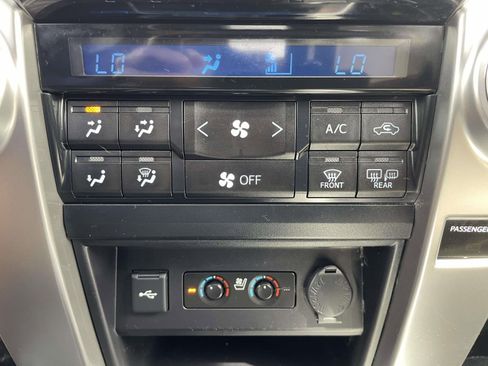 Used 2023 Toyota 4Runner Limited image 31