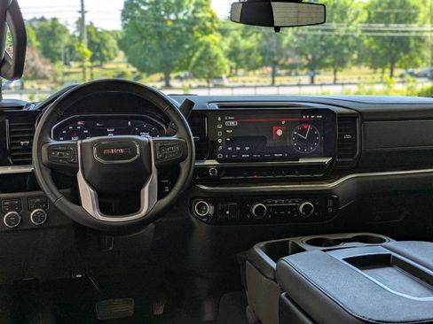 Used 2026 GMC Sierra 1500 Elevation w/ X31 Off-Road Package AWD/4WD image 9