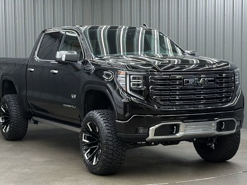 Used 2026 GMC Sierra 1500 Denali Ultimate AWD/4WD image 7