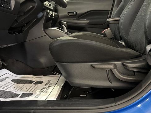 Used 2021 Nissan Kicks S image 19