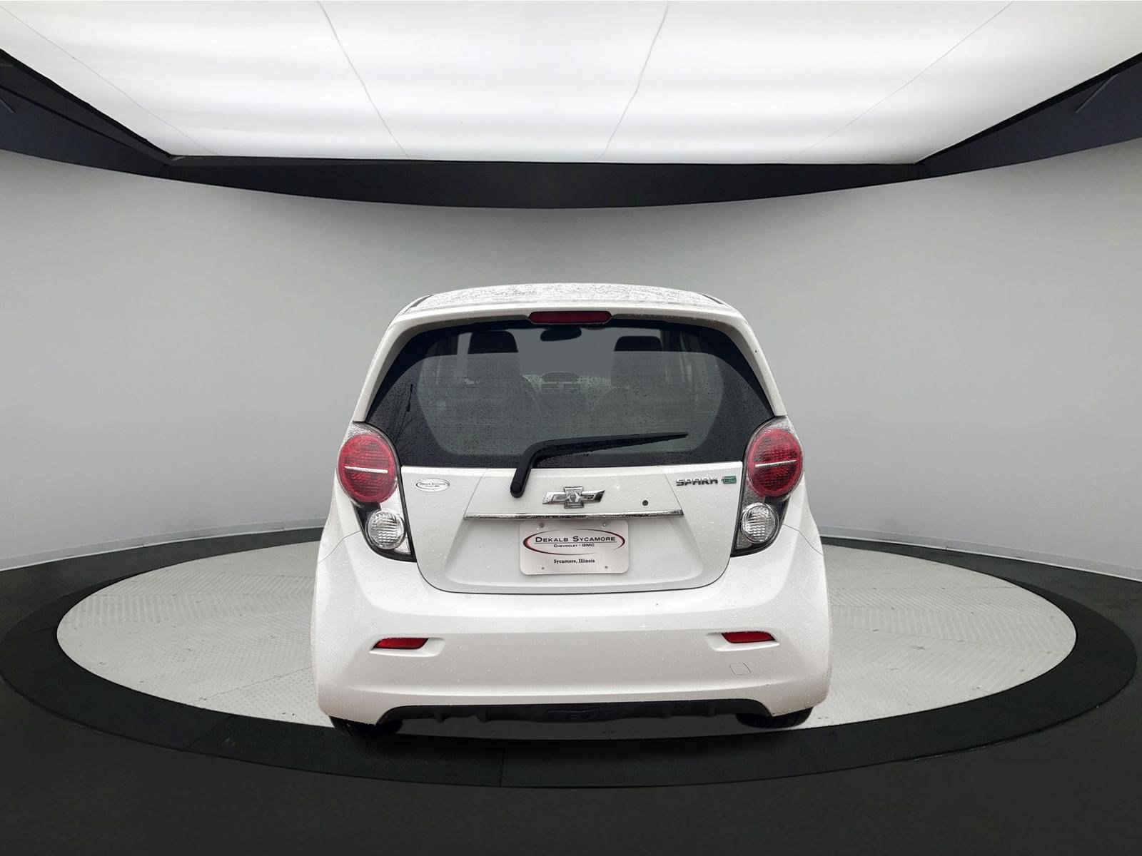 Used 2014 Chevrolet Spark LT FWD image 6