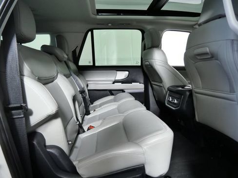 Certified 2025 Ford Expedition Max Active AWD/4WD image 12