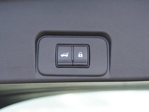 Used 2023 Nissan Rogue SV w/ SV Premium B Package FWD image 45