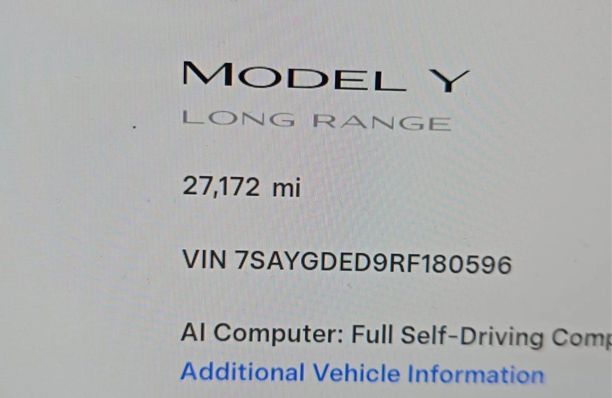 Used 2024 Tesla Model Y Long Range RWD image 4