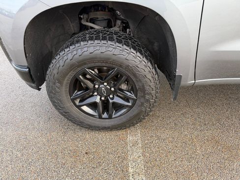 Used 2020 Chevrolet Silverado 1500 Custom Trail Boss w/ Custom Convenience Package image 13