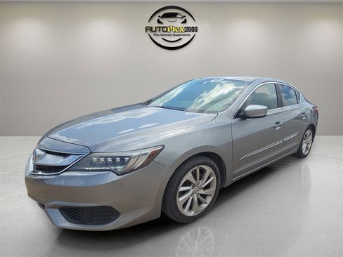 Used 2017 Acura ILX image 3