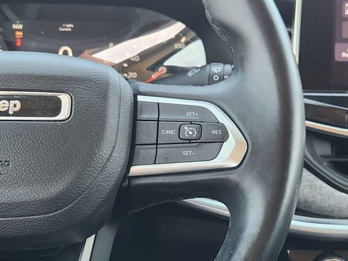 Used 2022 Jeep Compass Latitude AWD/4WD image 27