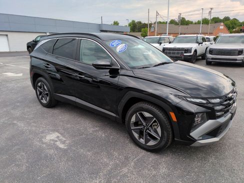 Used 2025 Hyundai Tucson SEL FWD image 1