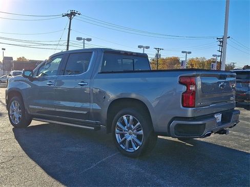 Used 2024 Chevrolet Silverado 1500 High Country w/ High Country Premium Package image 4