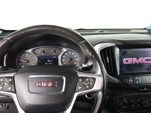 Used 2021 GMC Terrain SLT image 16