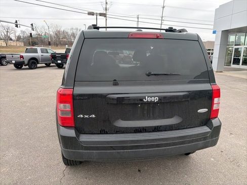 Used 2012 Jeep Patriot Latitude image 18