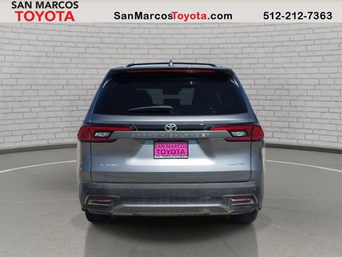 Used 2025 Toyota Grand Highlander AWD Hybrid image 7