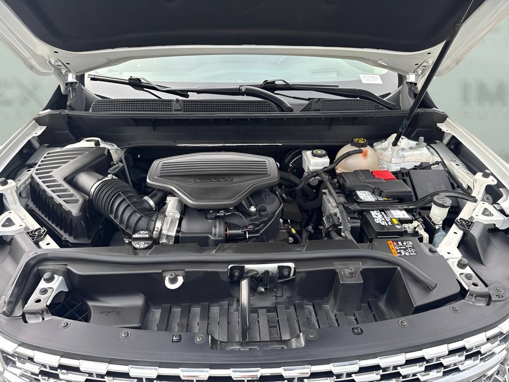 Used 2021 GMC Acadia Denali w/ Denali Technology Package FWD image 23