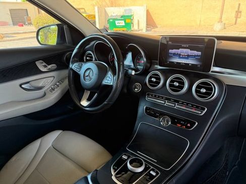 Used 2017 Mercedes-Benz C 300 Sedan image 33