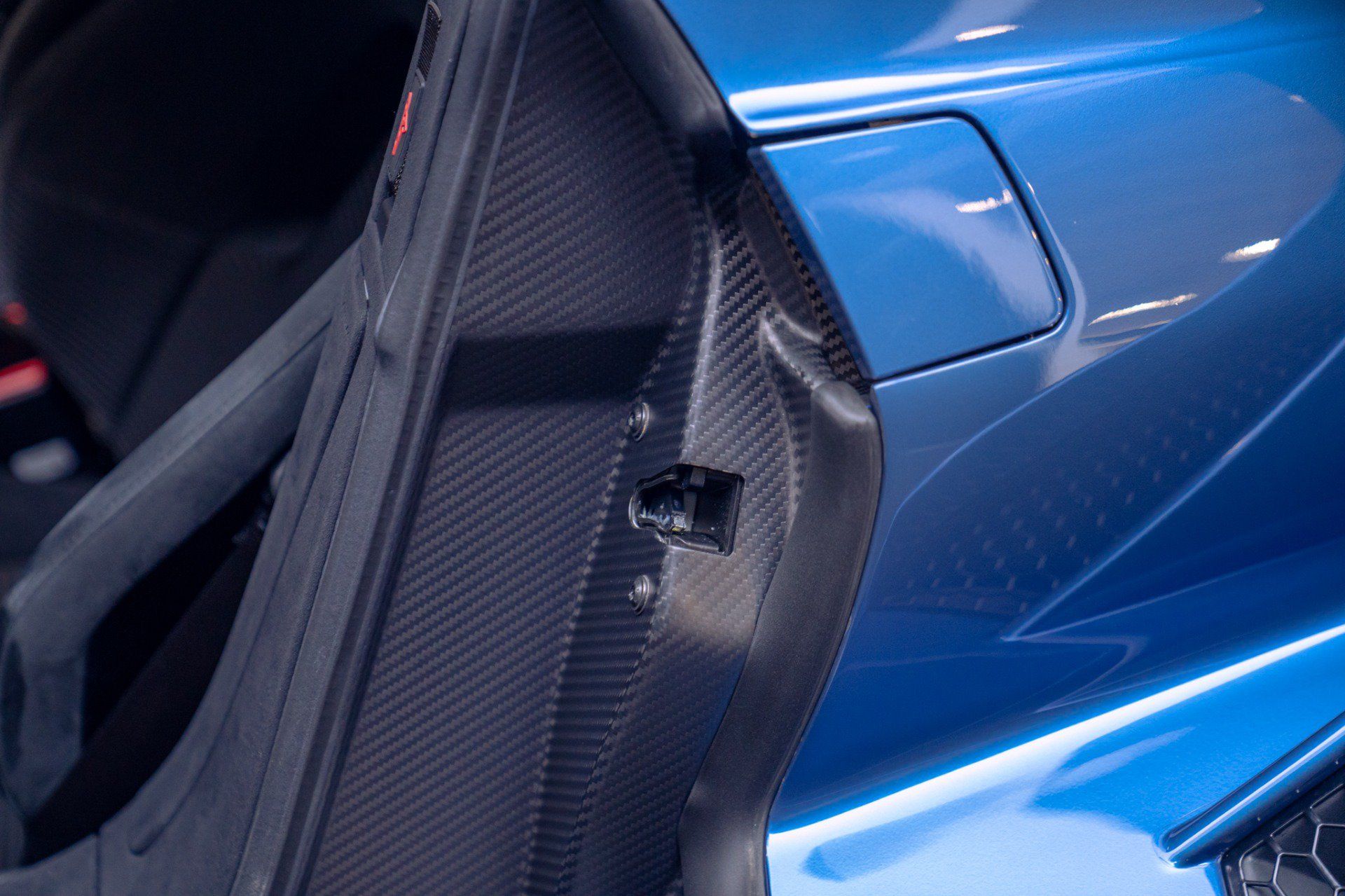 Used 2021 Ford GT RWD image 34