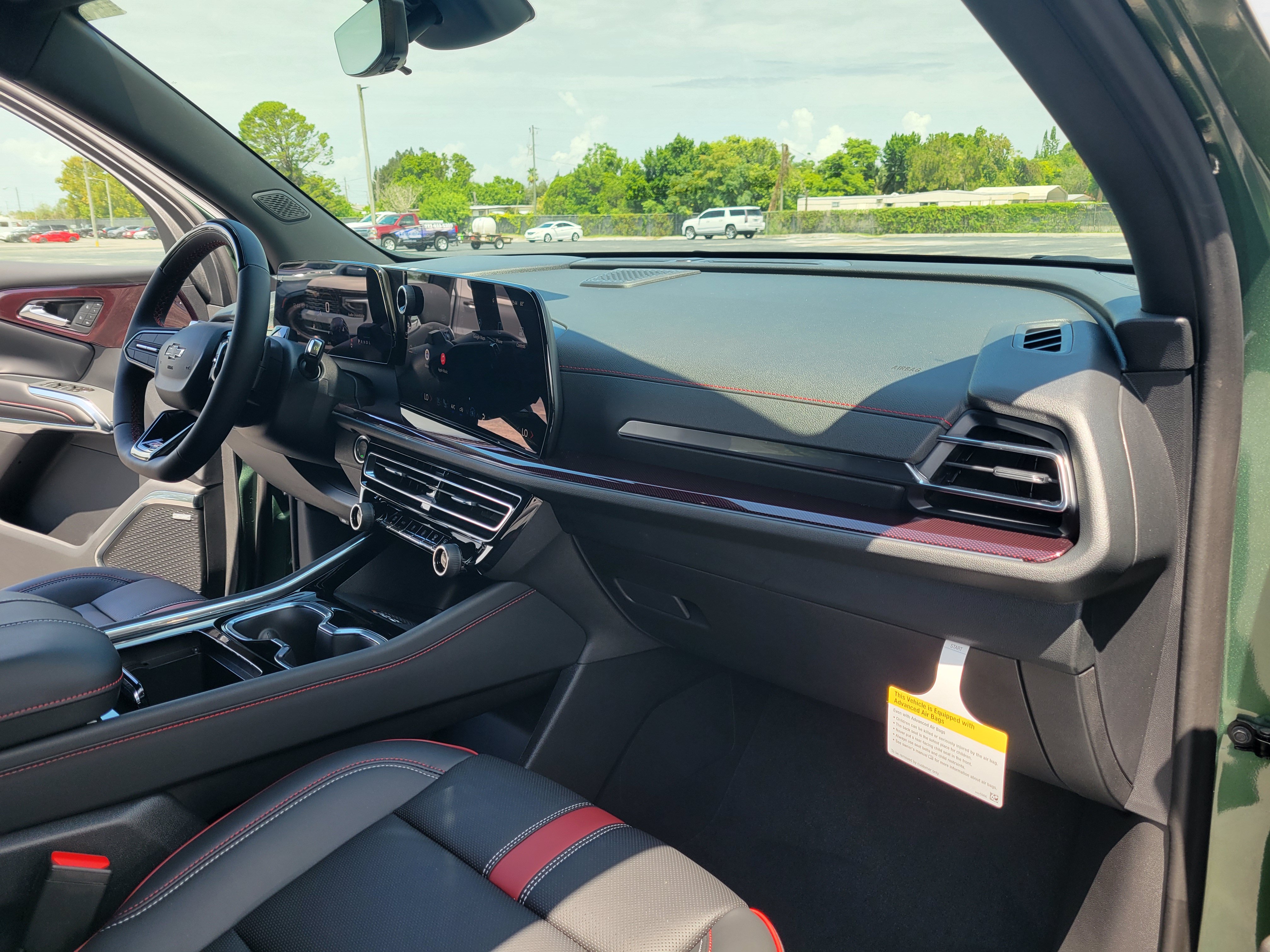 New 2027 Chevrolet Traverse RS FWD image 30