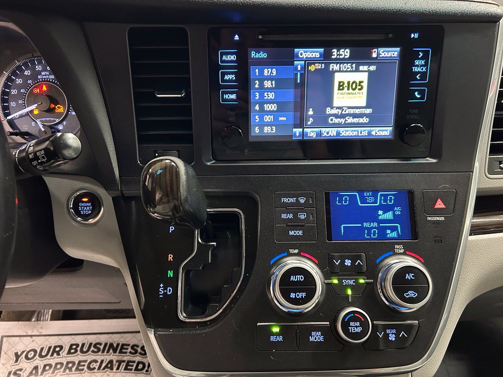 Used 2015 Toyota Sienna XLE FWD image 20