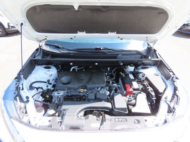 Used 2024 Toyota RAV4 LE AWD/4WD image 10