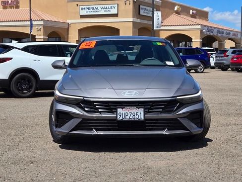 Certified 2025 Hyundai Elantra Hybrid FWD image 2