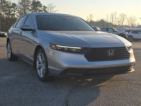 Used 2024 Honda Accord LX image 7