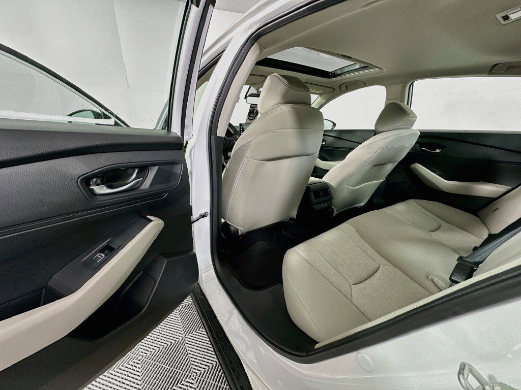 Used 2026 Honda Accord SE image 17