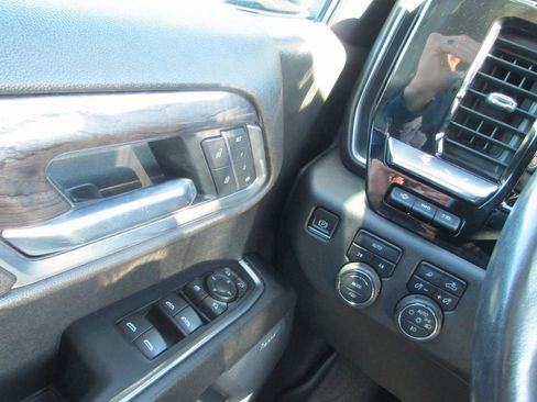 Certified 2022 Chevrolet Silverado 1500 LTZ w/ LTZ Premium Package image 27