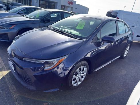 Used 2024 Toyota Corolla LE image 5