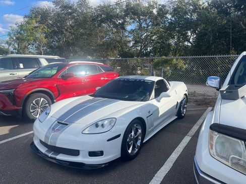 Used 2013 Chevrolet Corvette Grand Sport w/ 4LT Preferred Equipment Group image 2