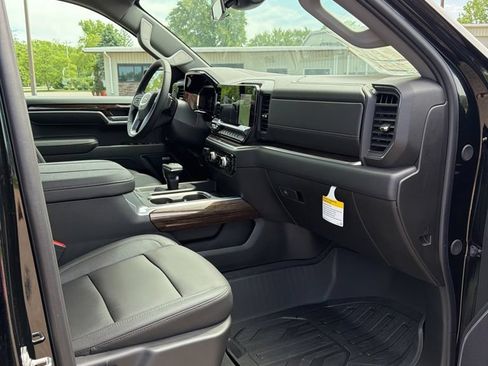 New 2026 GMC Sierra 1500 Elevation w/ Elevation Premium Package AWD/4WD image 26