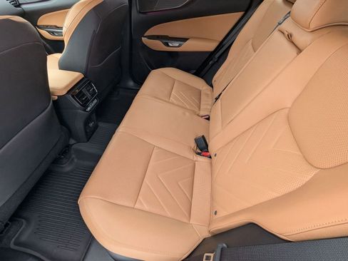 Used 2025 Lexus NX 300h AWD w/ Luxury Package image 24