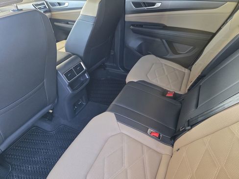 New 2026 Volkswagen Atlas Cross Sport SE FWD image 24