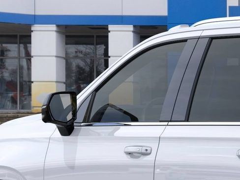 New 2026 Chevrolet Suburban LT w/ Comfort Package AWD/4WD image 12