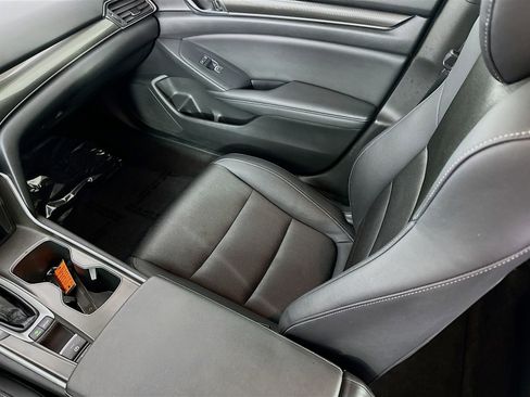 Used 2019 Honda Accord Sport image 22