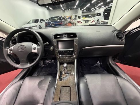 Used 2012 Lexus IS 350C w/ Luxury Pkg RWD image 35