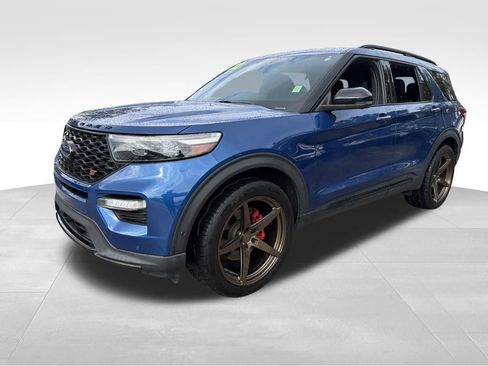 Used 2022 Ford Explorer ST w/ Equipment Group 401A image 3