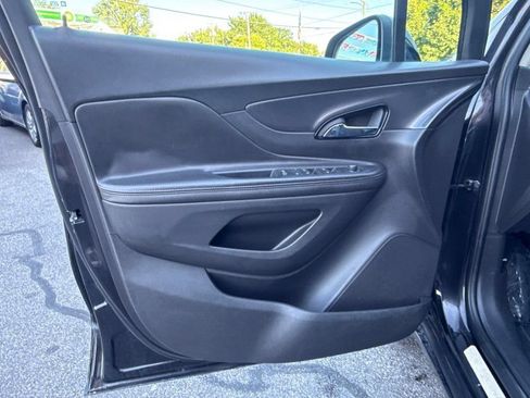 Used 2019 Buick Encore Preferred AWD/4WD image 9