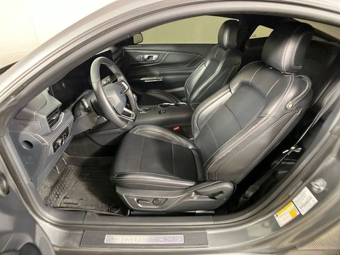 Certified 2025 Ford Mustang Premium image 15