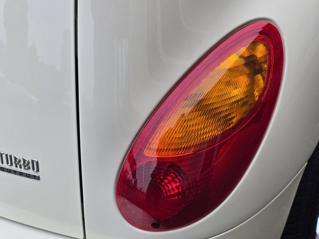 Used 2005 Chrysler PT Cruiser GT FWD image 75
