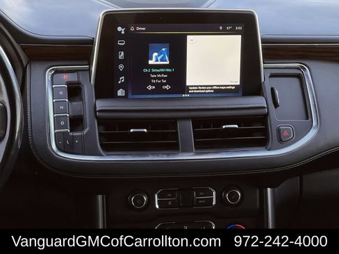 Used 2023 Chevrolet Suburban Premier w/ Advanced Technology Package image 17