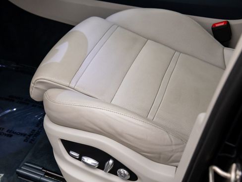 Used 2021 Porsche Cayenne GTS image 16