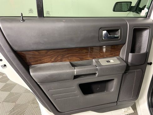 Used 2012 Ford Flex SEL w/ Equipment Group Order Code image 25