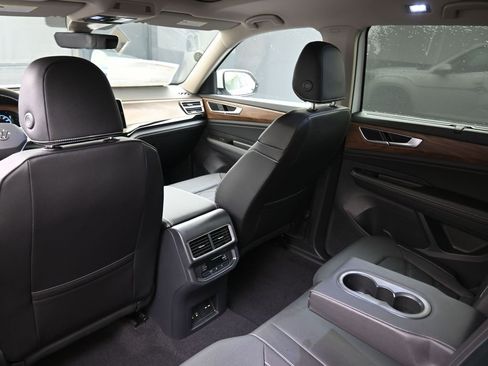New 2026 Volkswagen Atlas SE image 22