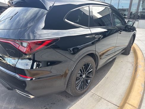 Used 2025 Acura MDX A-Spec image 5
