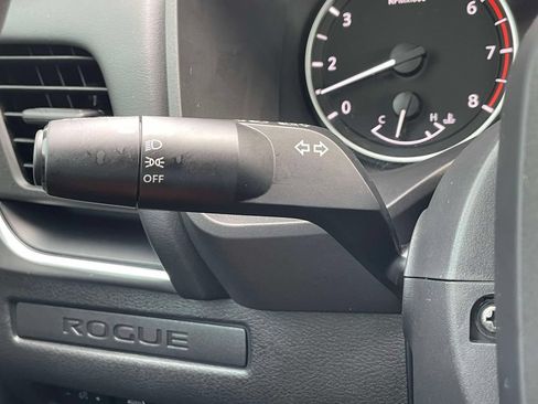 Used 2026 Nissan Rogue S FWD image 23