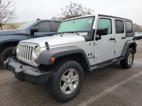 Used 2008 Jeep Wrangler X image 3